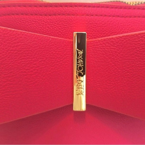 Betsey Johnson Bow, Top Zip, Pink Crossbody Bag (Retails for $50.00) - Picture 7 of 7